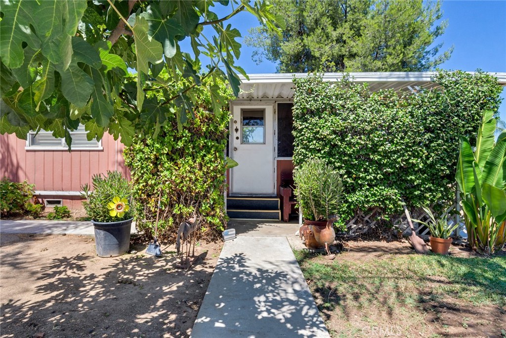 433 Diamond Property Photo 17