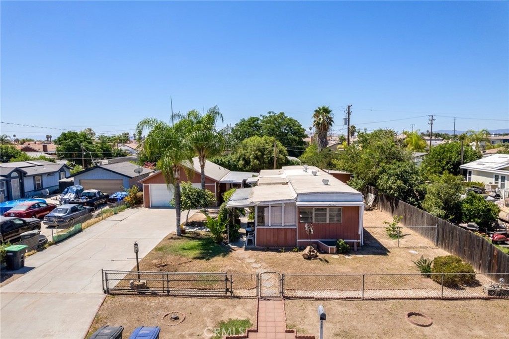 433 Diamond Property Photo 27