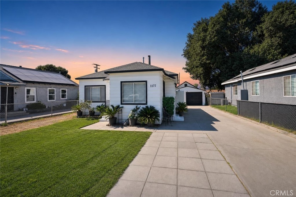 1177 W Evans Street Property Photo 1