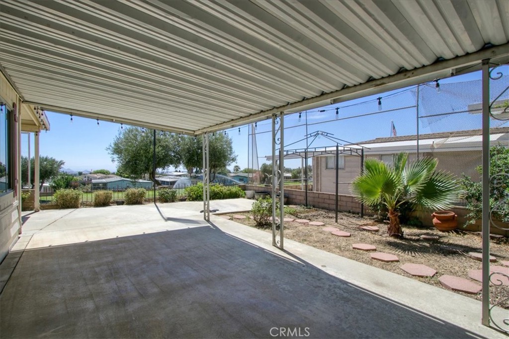 10409 Chisholm Property Photo 3