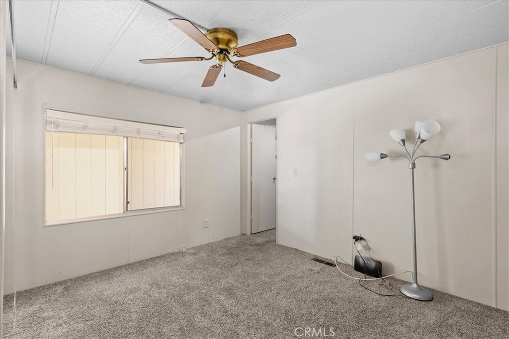 10409 Chisholm Property Photo 18