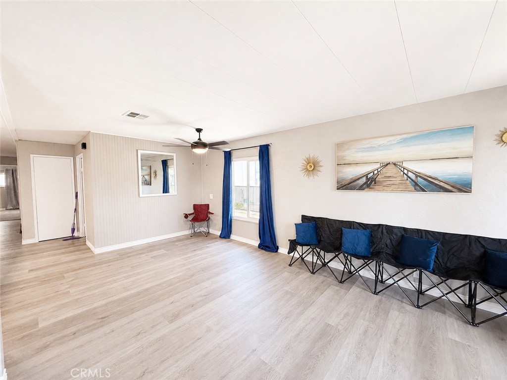 10115 Frontier Property Photo 3