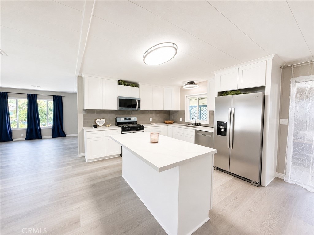 10115 Frontier Property Photo 4