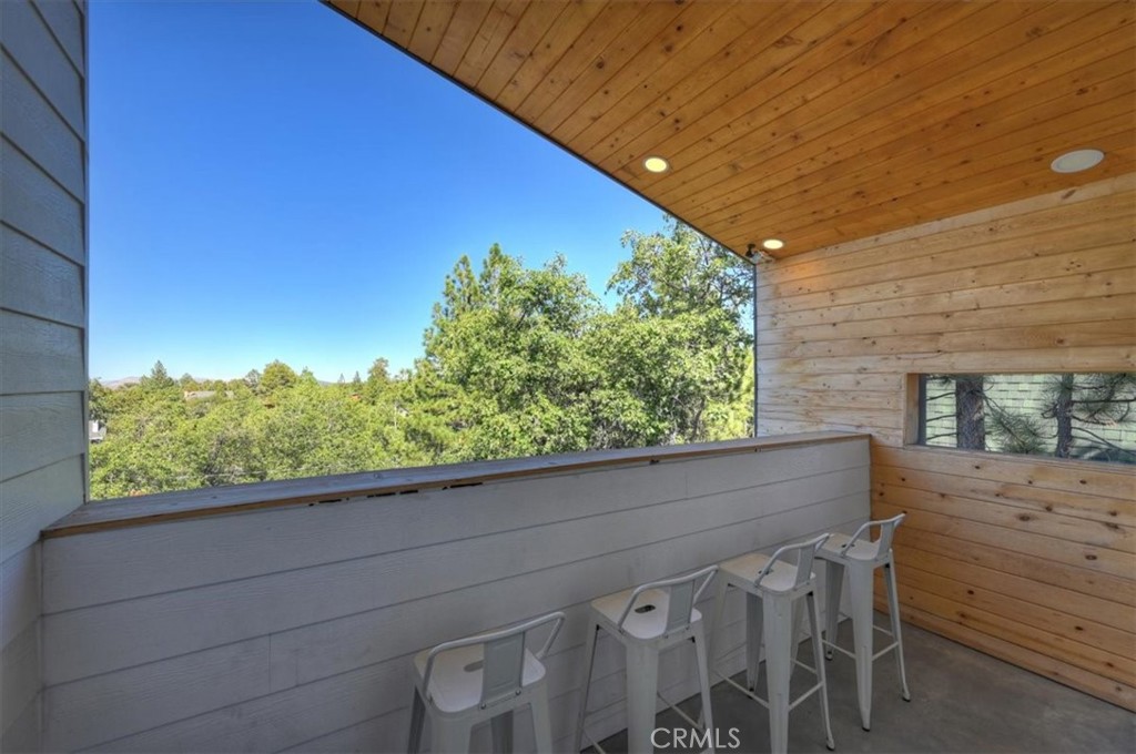 693 Villa Grove Property Photo 38