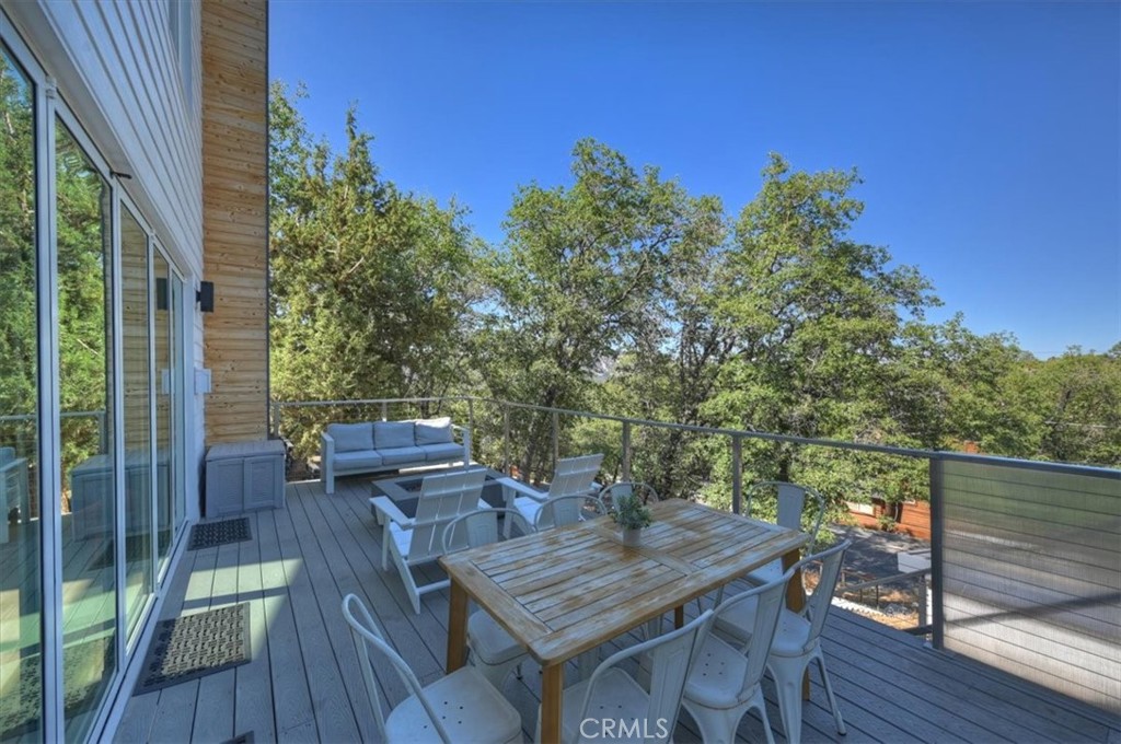 693 Villa Grove Property Photo 42