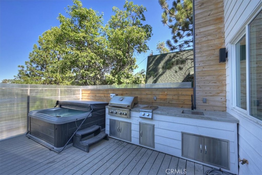 693 Villa Grove Property Photo 43