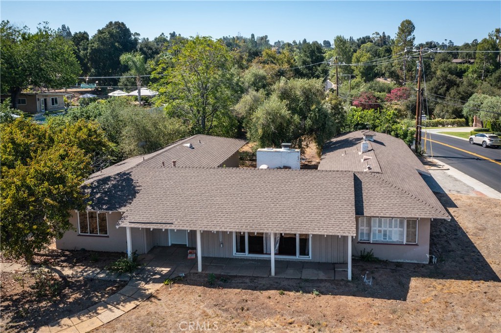 604 E Mariposa Property Photo 4