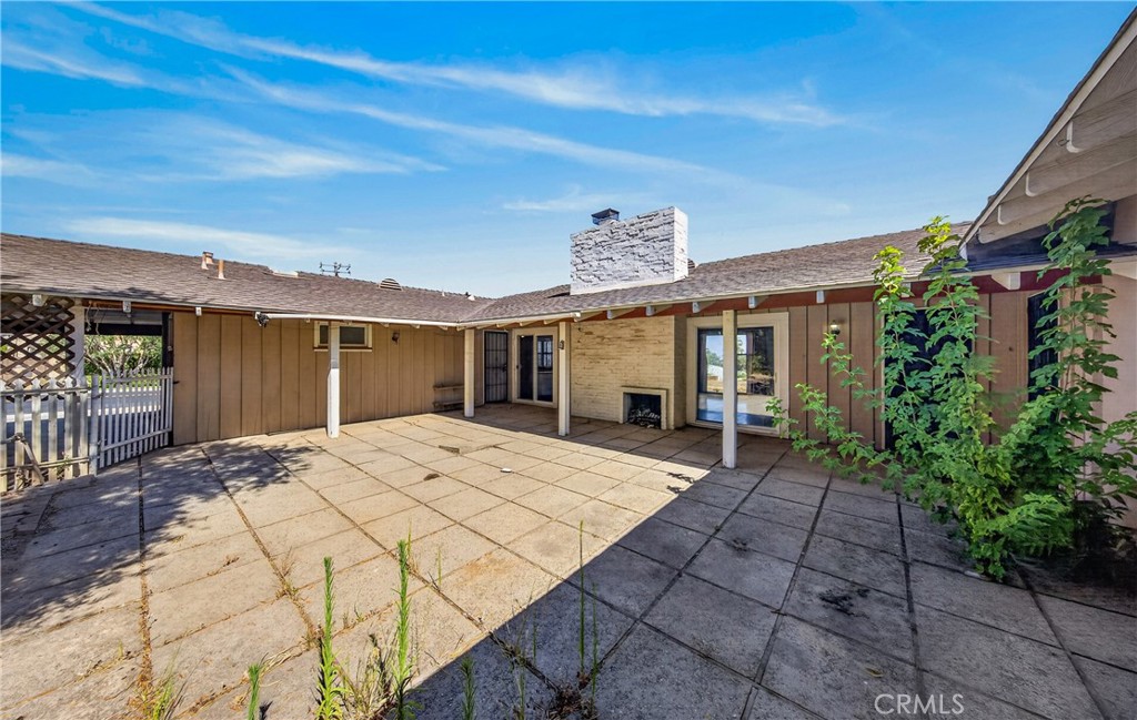 604 E Mariposa Property Photo 17