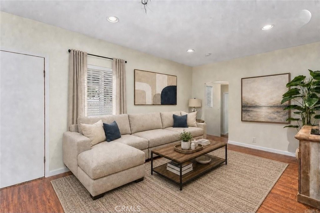 889 Pennsylvania Property Photo 3