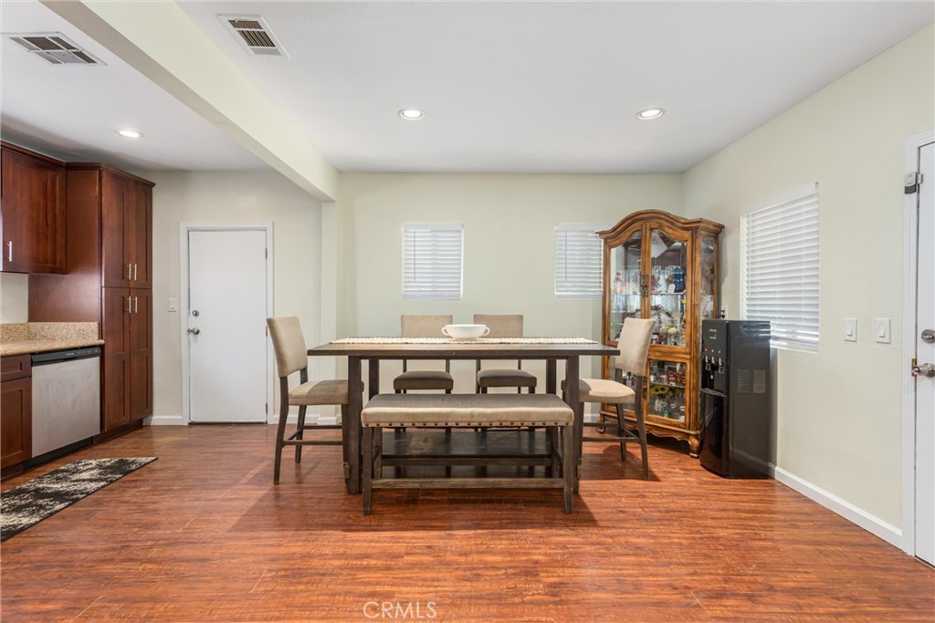 889 Pennsylvania Property Photo 6