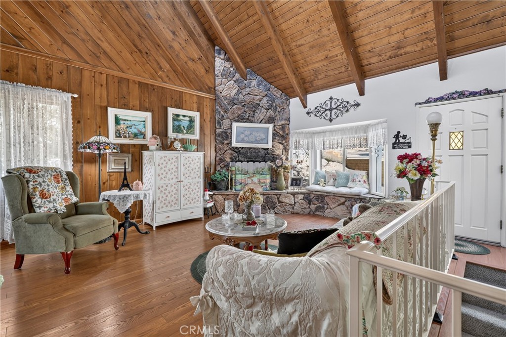 1127 Yukon Property Photo 5