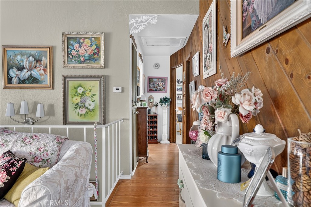 1127 Yukon Property Photo 6