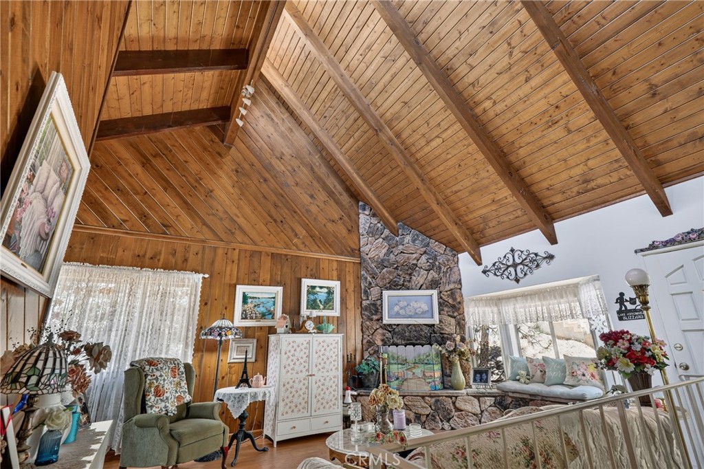 1127 Yukon Property Photo 10