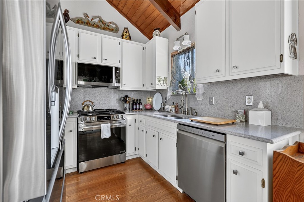 1127 Yukon Property Photo 17
