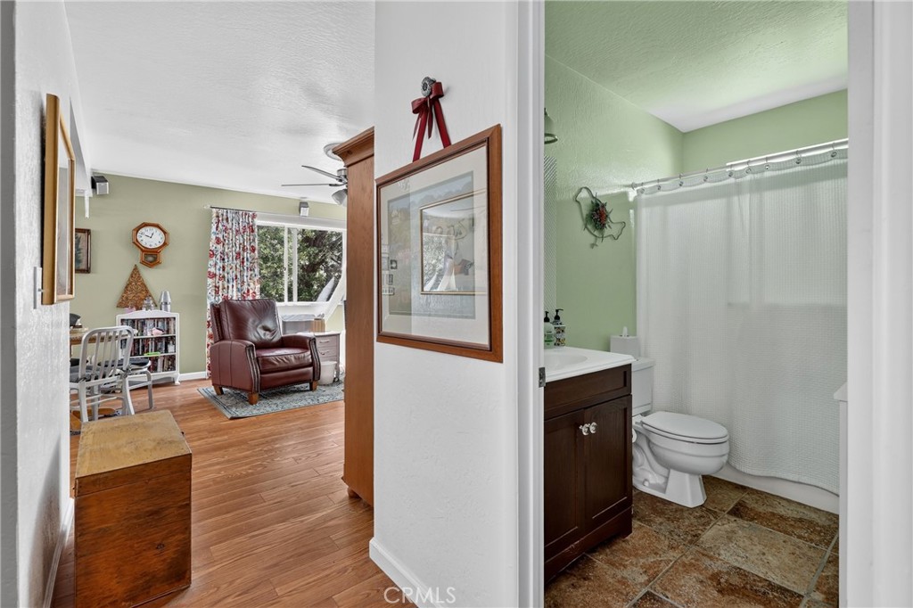 1127 Yukon Property Photo 26
