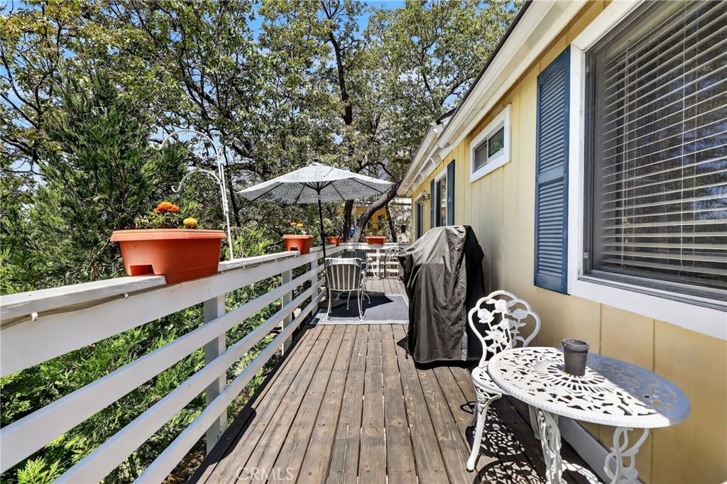 1127 Yukon Property Photo 38