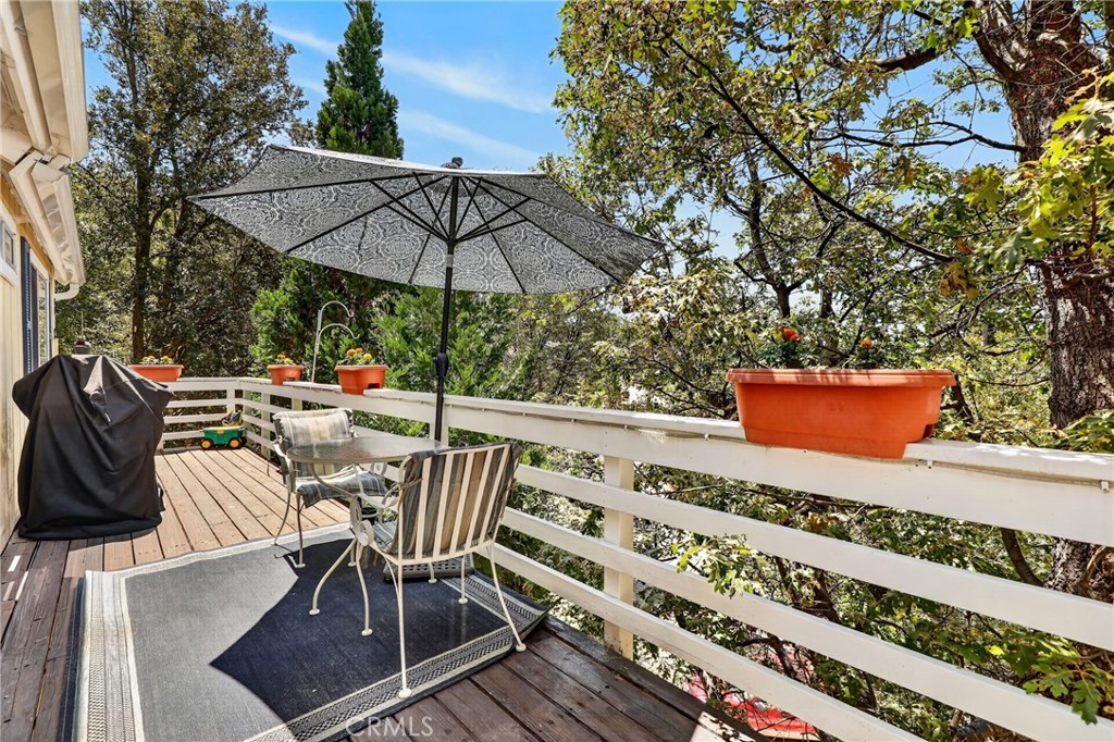 1127 Yukon Property Photo 39