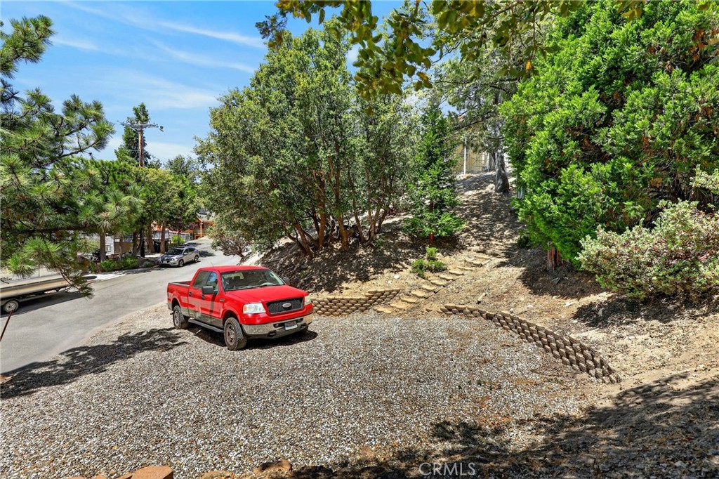 1127 Yukon Property Photo 43
