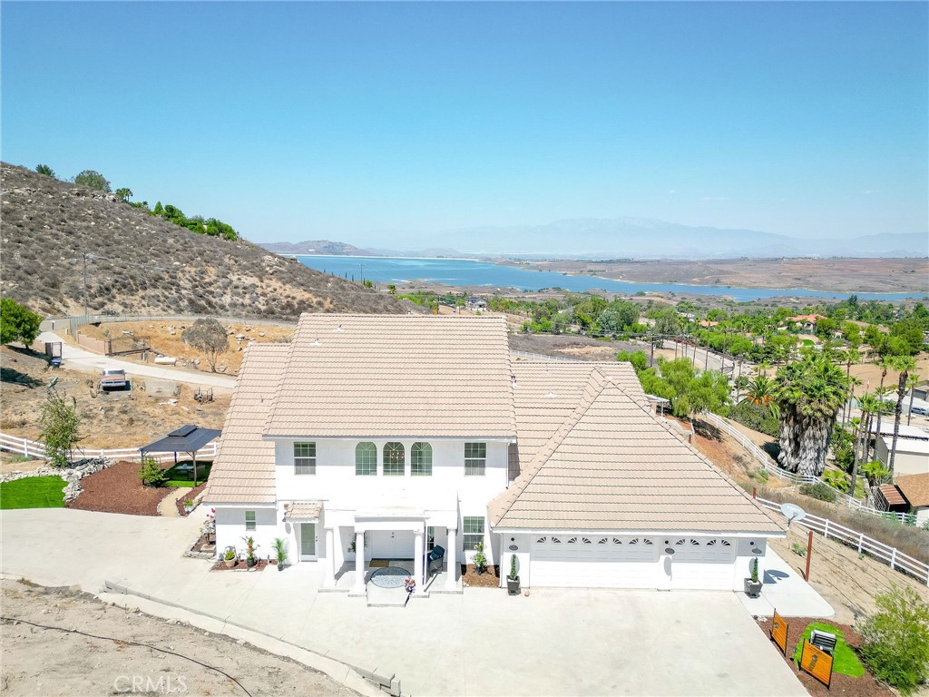 20948 Onaknoll Drive Property Photo 1