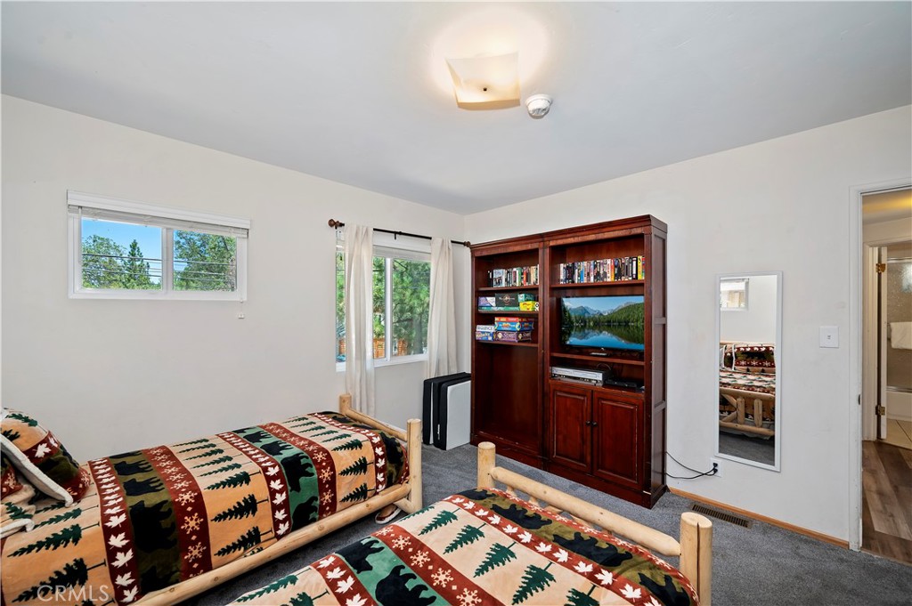 1035 Butte Avenue Property Photo 26