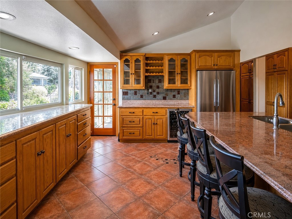 36268 Highland Ave Property Photo 8