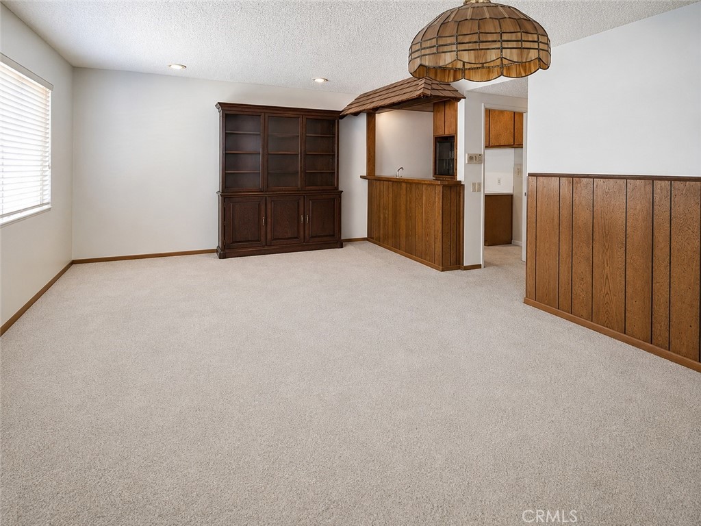 36268 Highland Ave Property Photo 10