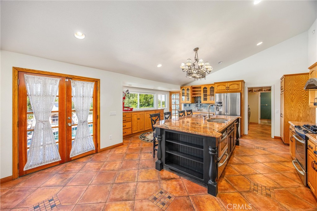36268 Highland Ave Property Photo 12