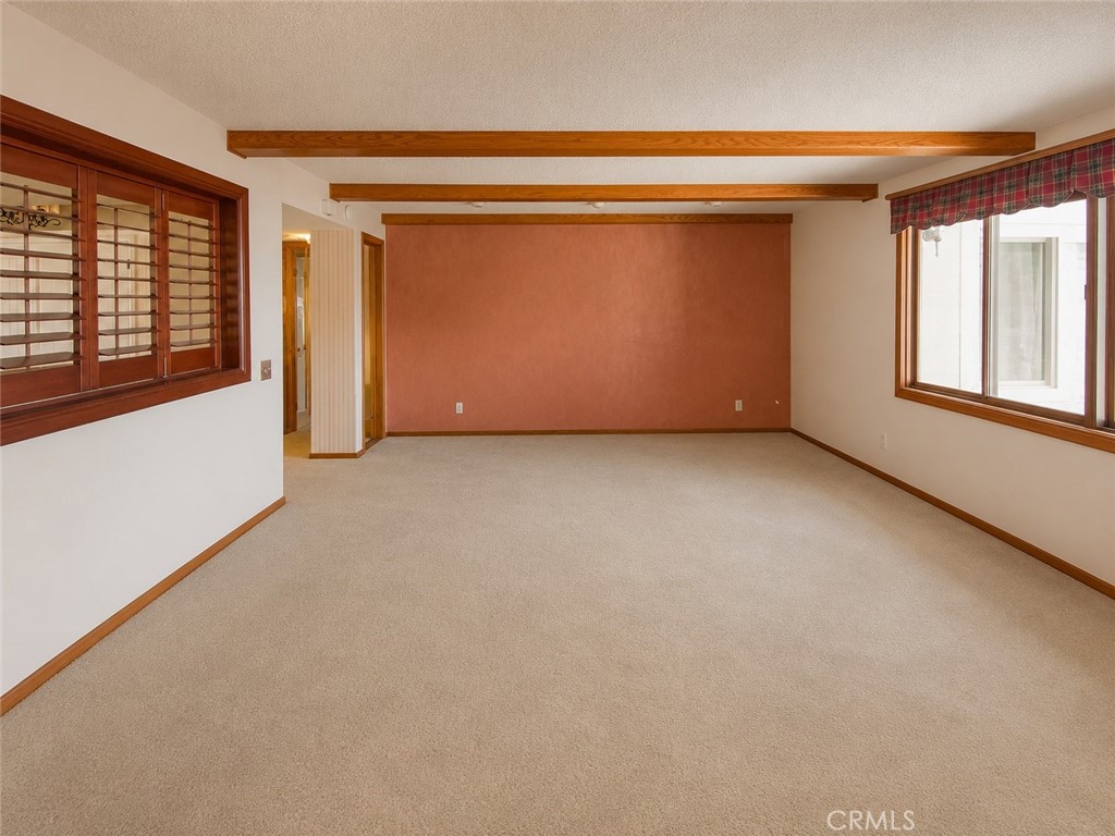 36268 Highland Ave Property Photo 18