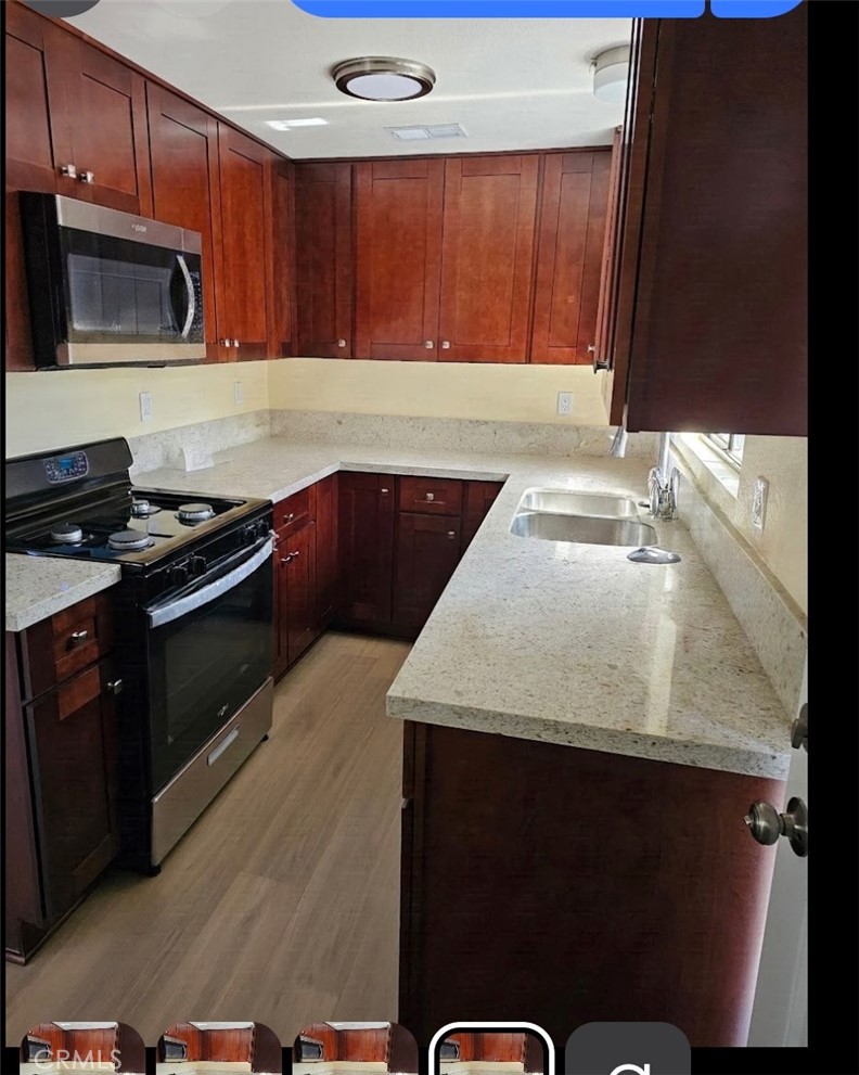 22927 Crest Forest Property Photo 9