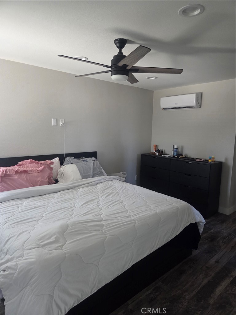 3842 Hillside Property Photo 27