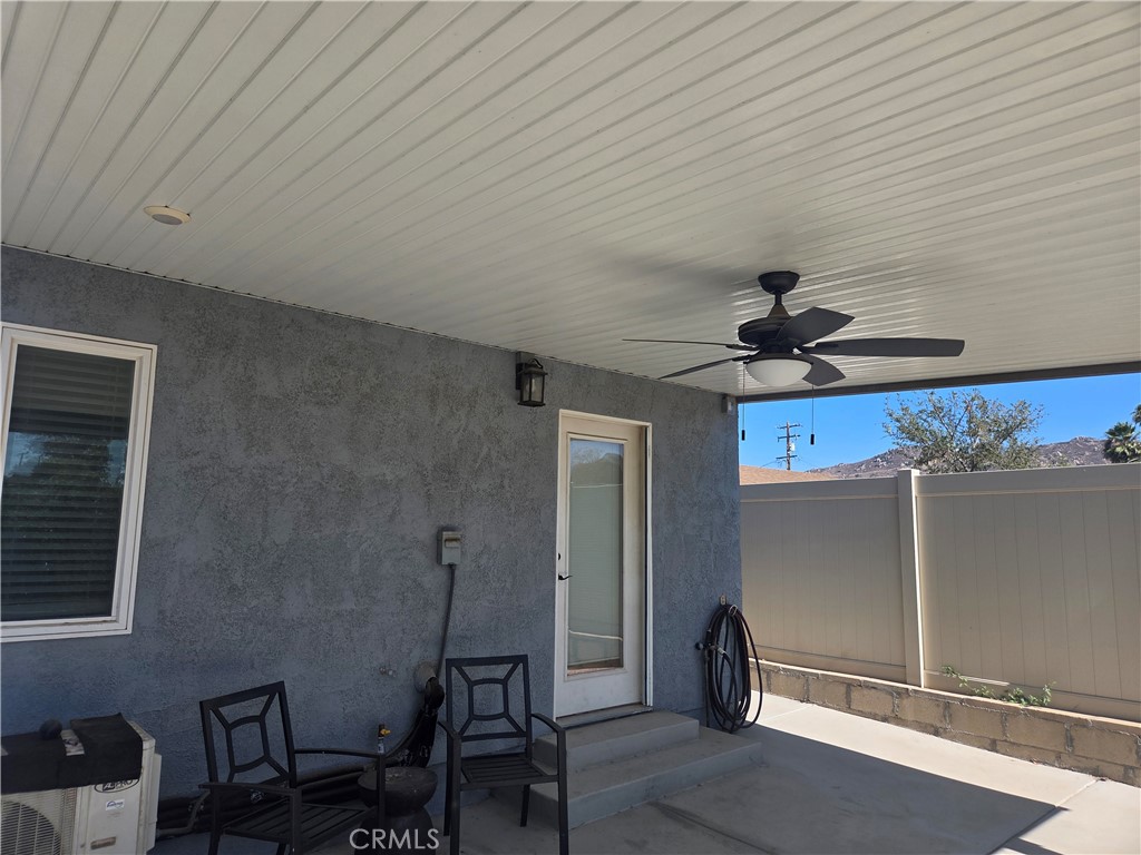 3842 Hillside Property Photo 32