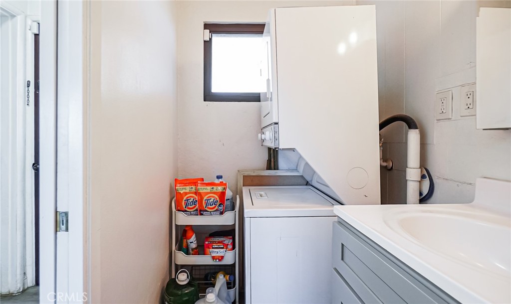 3397 N Alameda Avenue Property Photo 22