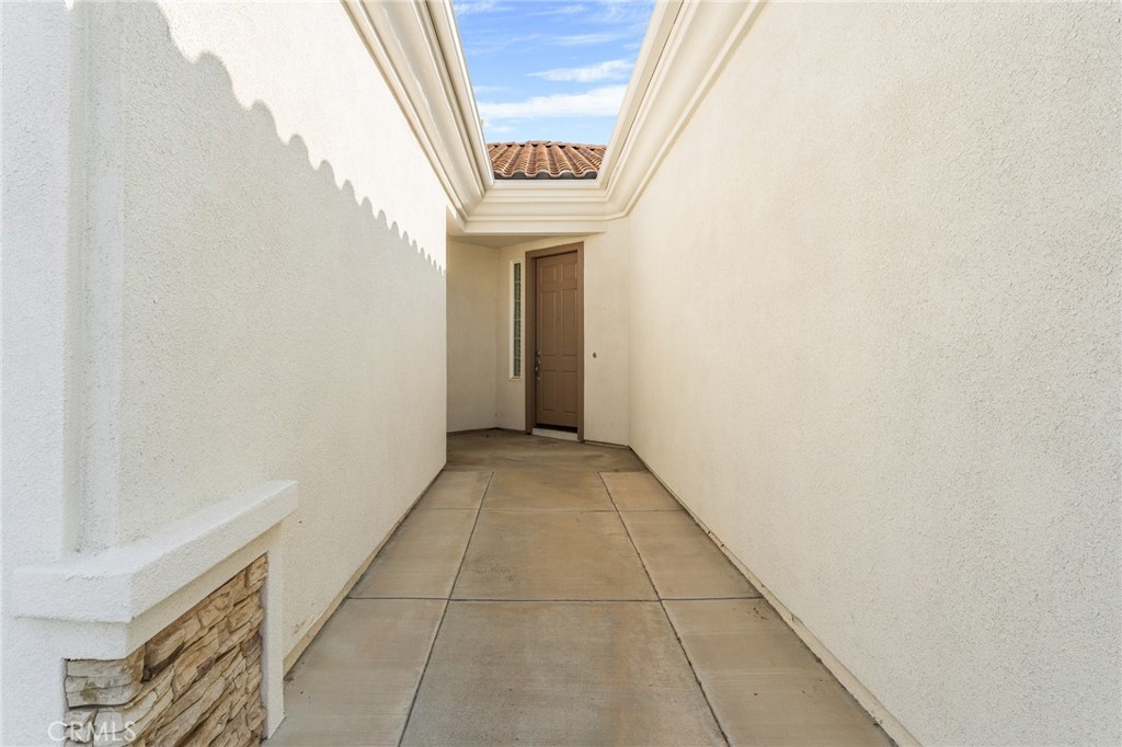 5467 Breckenridge Avenue Property Photo 3