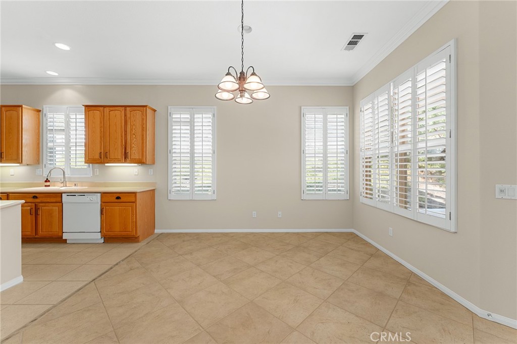 5467 Breckenridge Avenue Property Photo 9