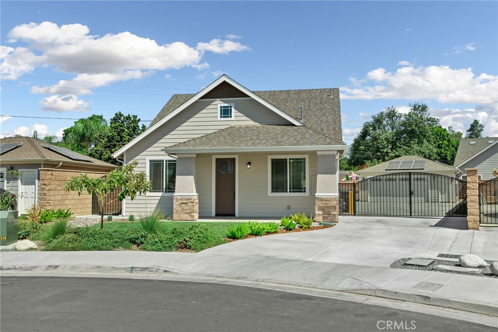 5167 Peony Court Property Photo 1