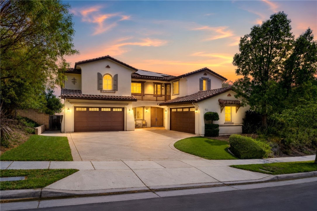 3715 Elderberry