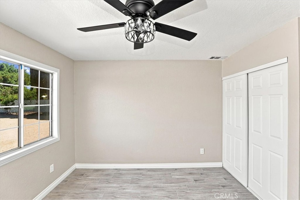 11529 Geyser Property Photo 16