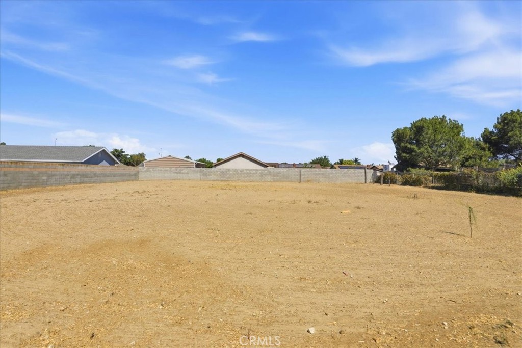 11529 Geyser Property Photo 34
