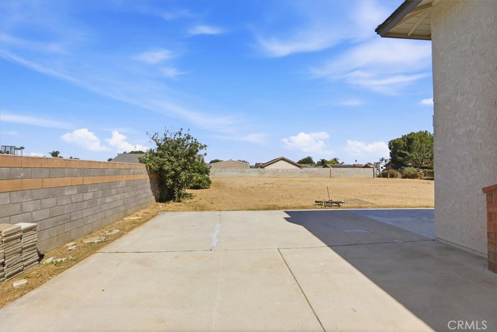 11529 Geyser Property Photo 38