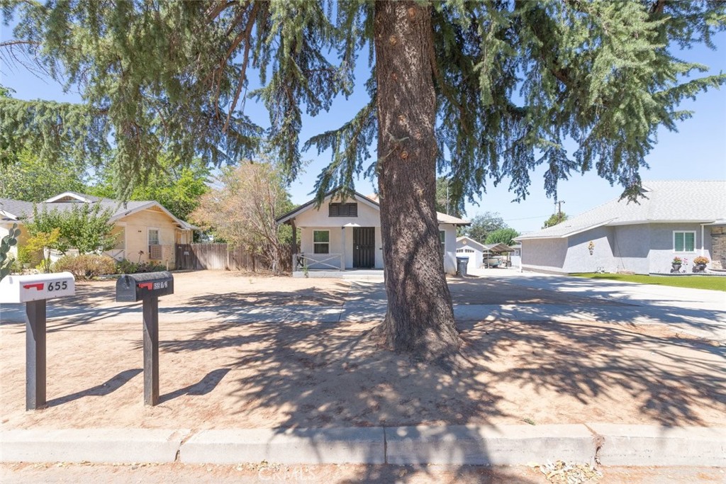 655 Edgar Property Photo 4