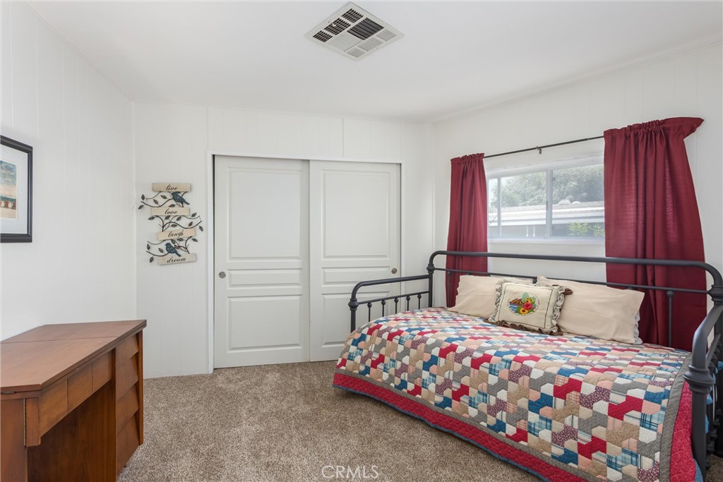 9619 Crestknoll Property Photo 14