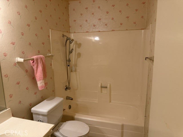 2849 Canterbury Trail Property Photo 7