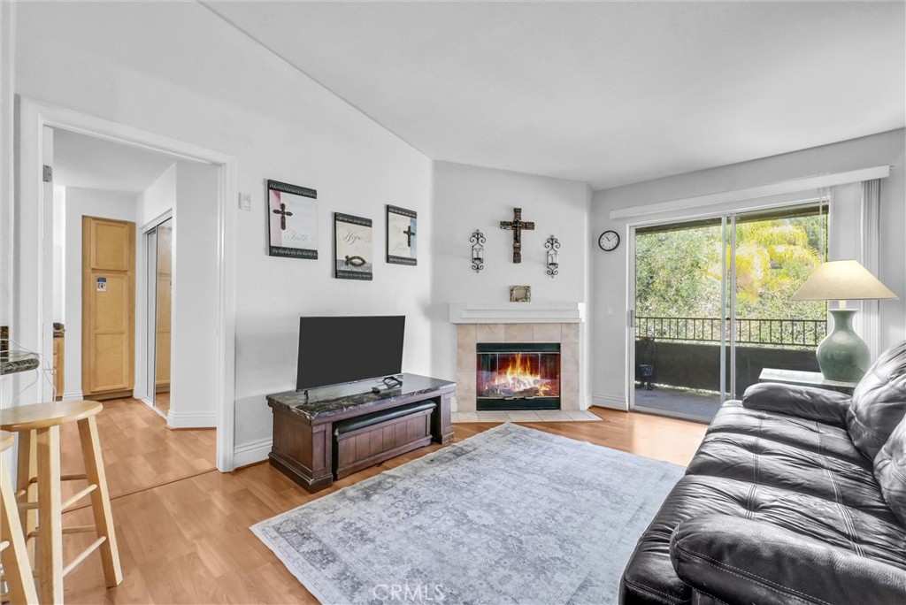 2425 Del Mar Property Photo 3