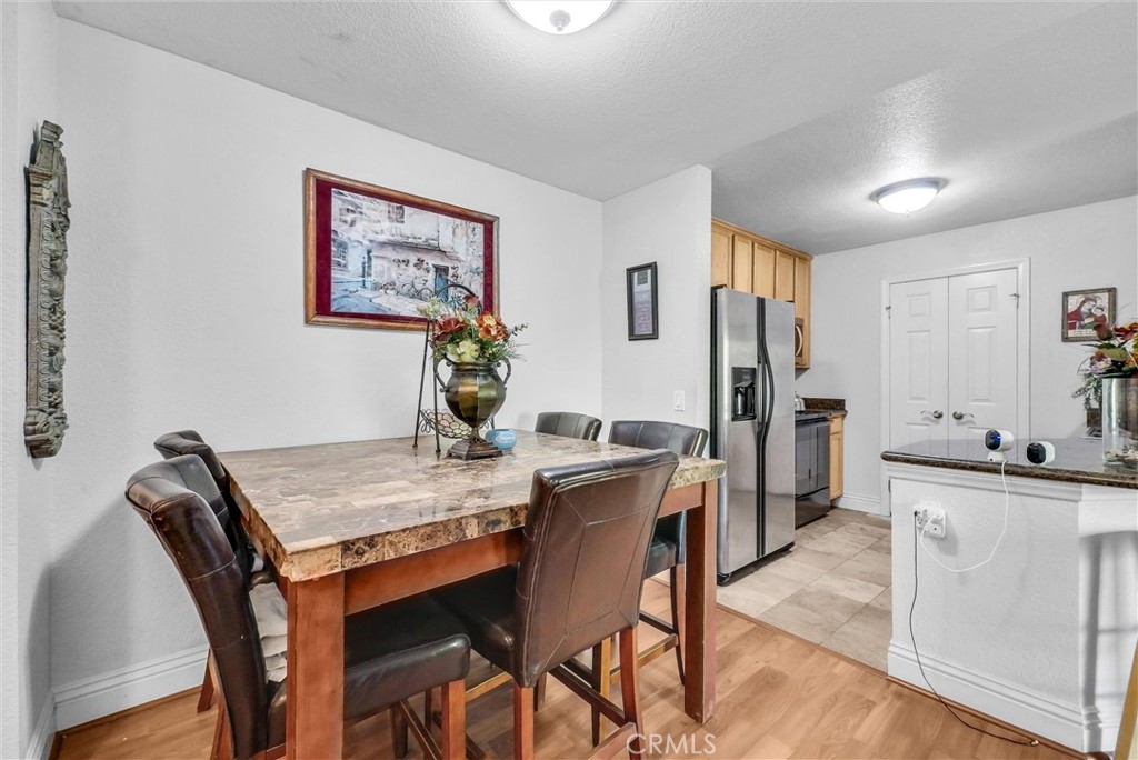 2425 Del Mar Property Photo 7