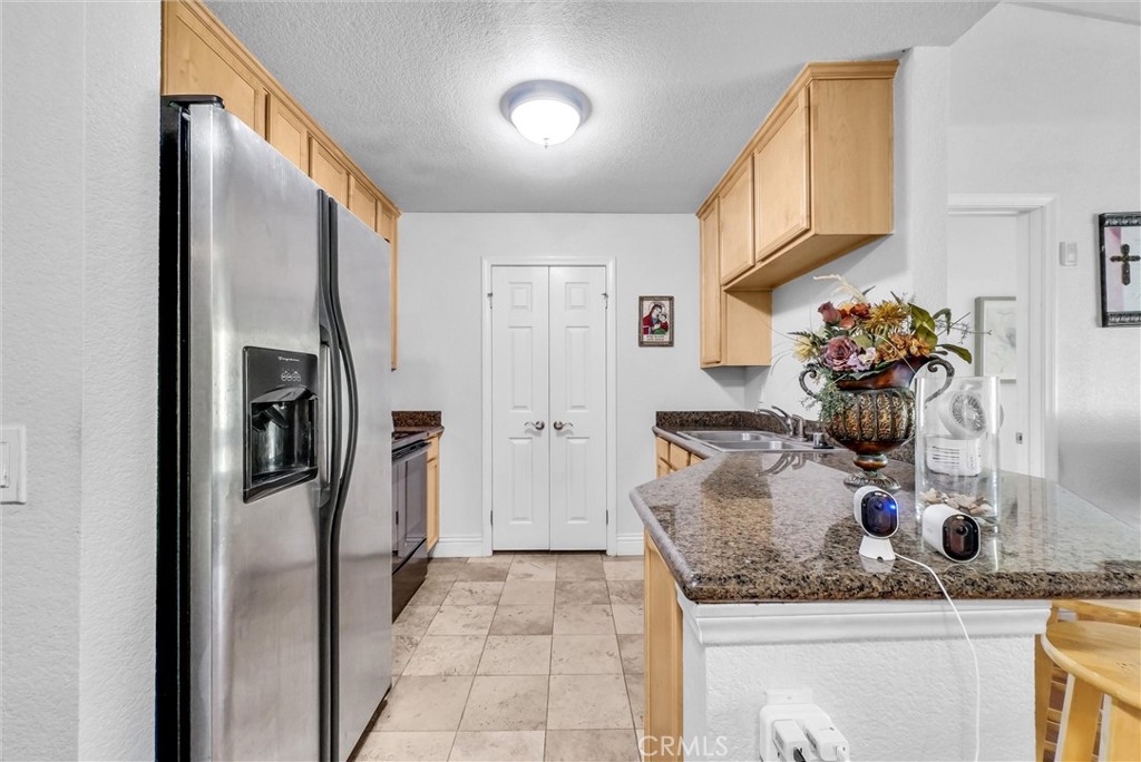 2425 Del Mar Property Photo 8