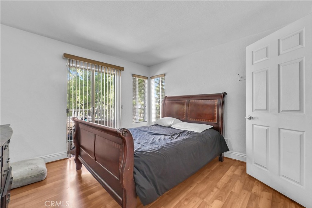 2425 Del Mar Property Photo 21