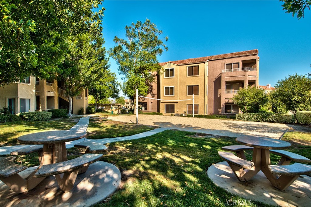 2425 Del Mar Property Photo 36