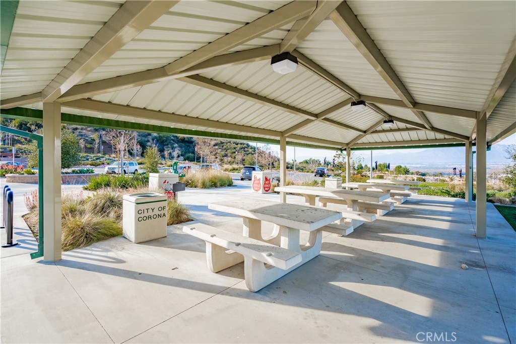 2425 Del Mar Property Photo 40