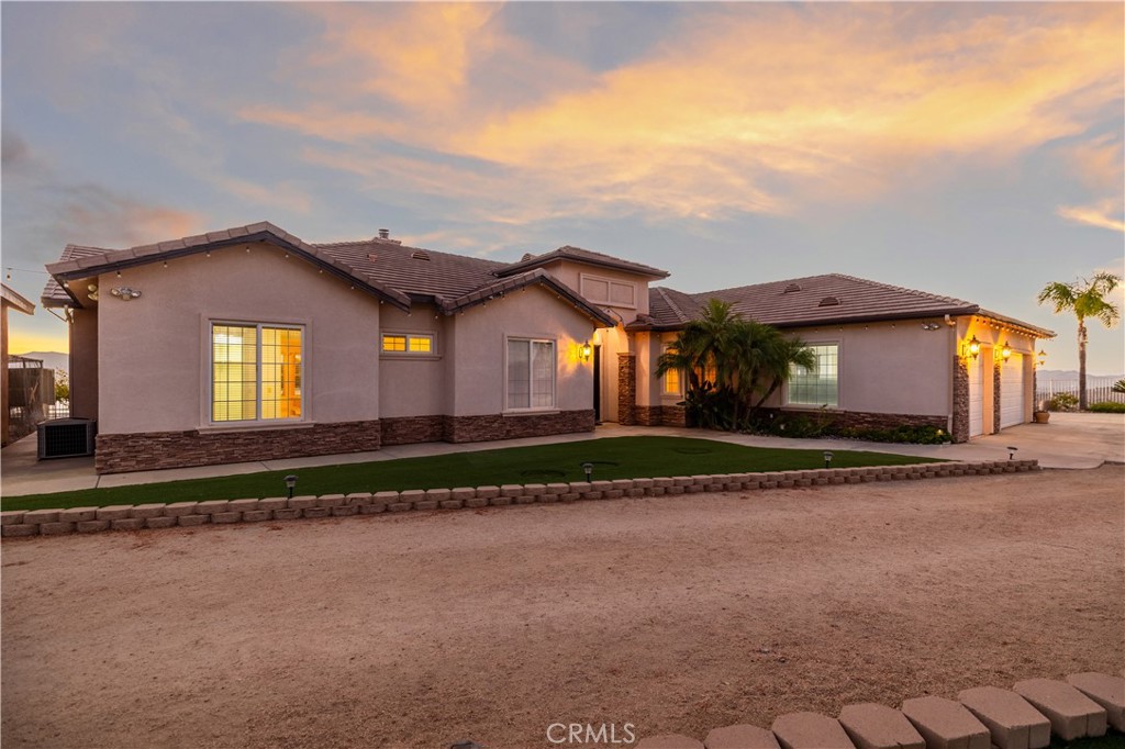 32330 Elsinore Heights Property Photo 3