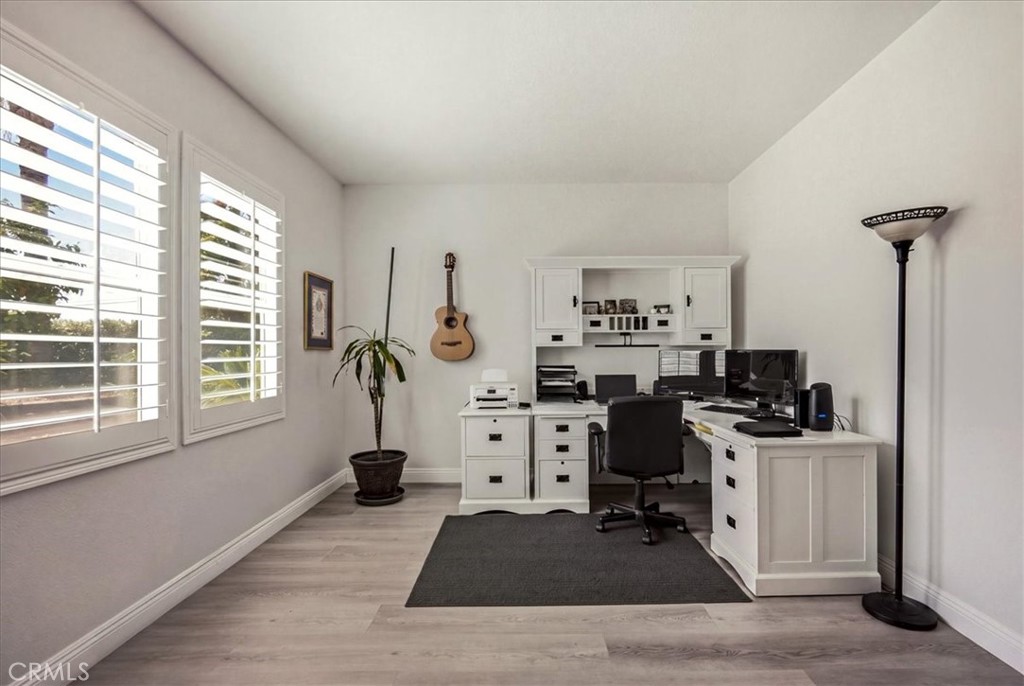 19029 Weathervane Pl. Property Photo 24
